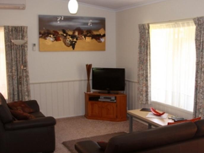 The Birch House - Silver Birches Accommodation Bright Exterior foto